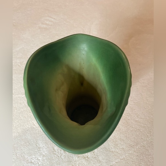 Roseville Pottery Vase - Picture 3 of 4